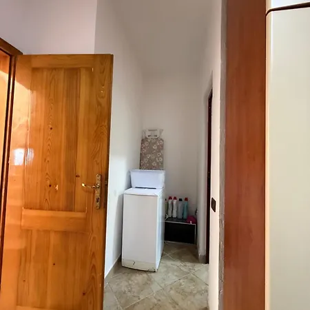 Bumblebee Villa